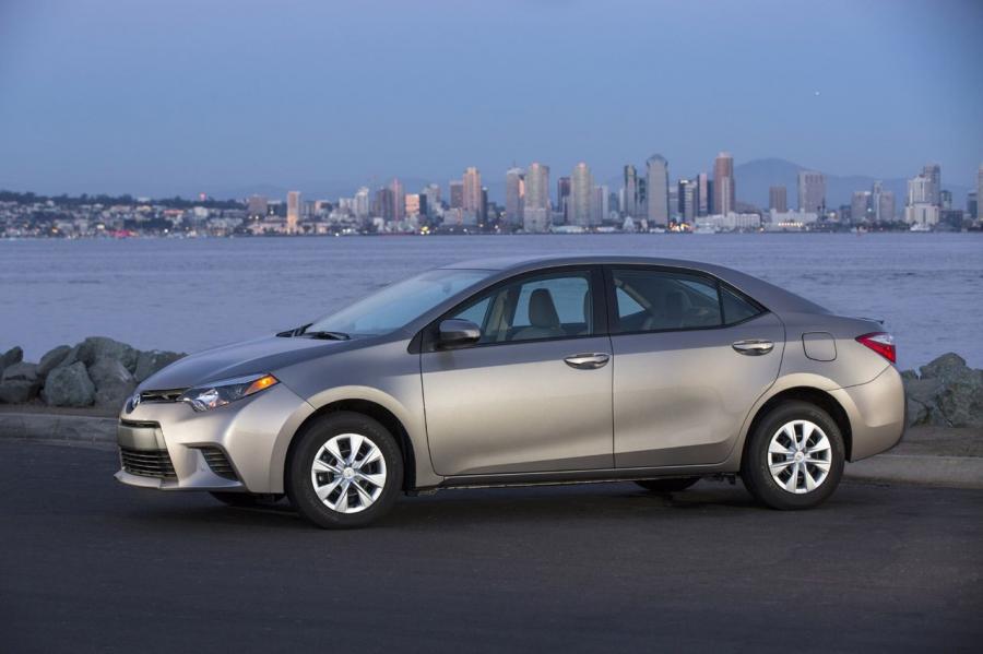  Toyota Corolla 2014 года  (фото 155 из 212)